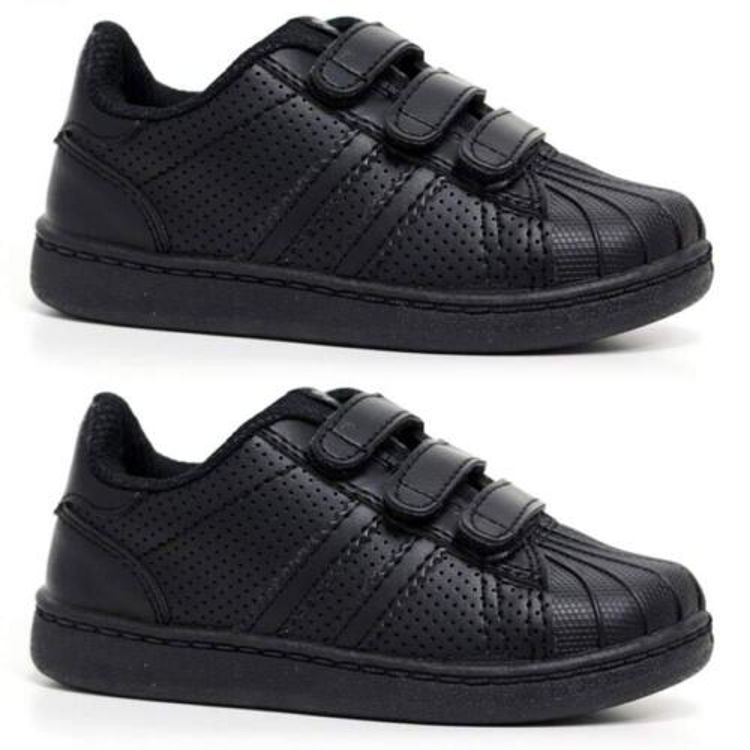 Picture of 08975- UNISEX BLACK RUNNERS - IDEAL FOR SCHOOL